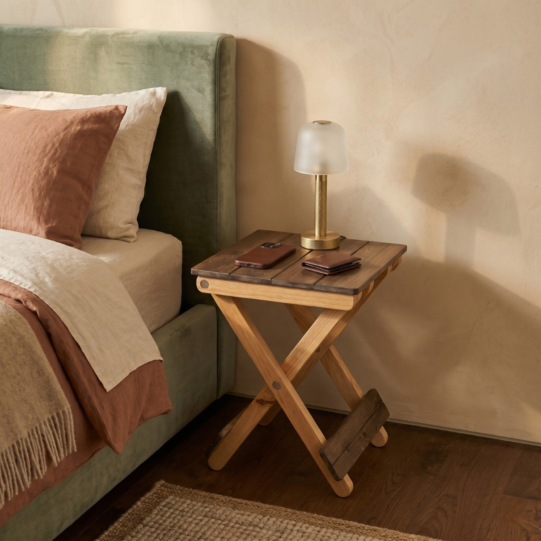 Foldable Compact Wood Stool: Stylish and Practical Seating Solution